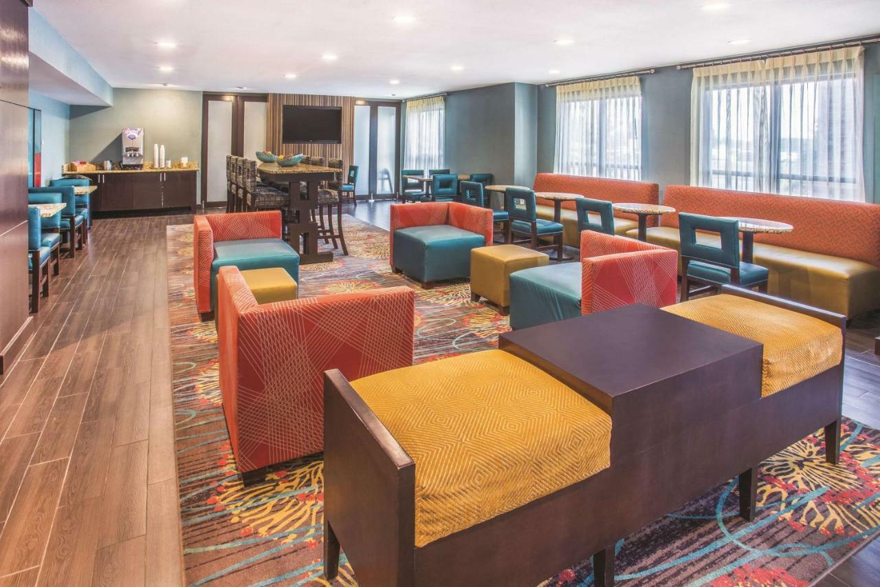 La Quinta By Wyndham O'Fallon, Il - St. Louis Exterior photo